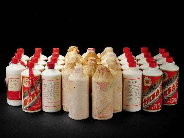 庐山老酒回收上门哪里回收(附近上门回收茅台酒）?